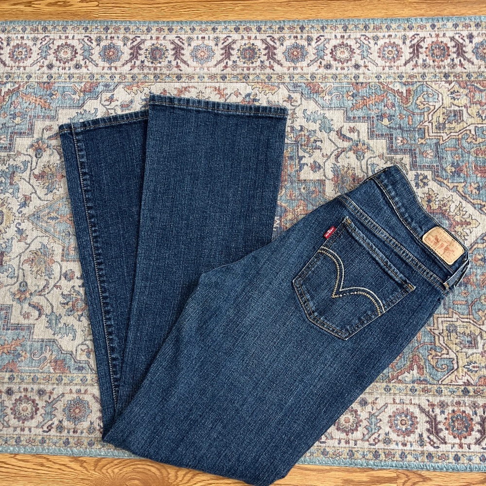 Levi's Women's 515 BootCut (8M)
